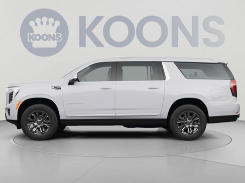 New 2026 GMC Yukon XL Denali w/ Denali Reserve Package AWD/4WD image 2