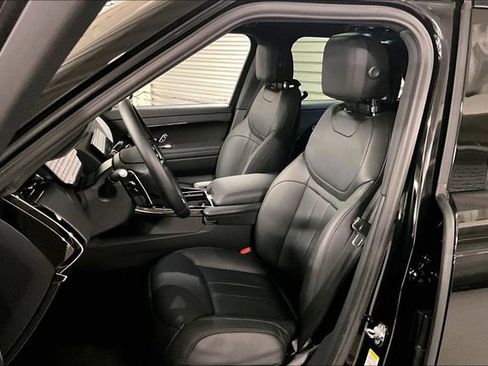 Certified 2025 Land Rover Range Rover Sport image 15