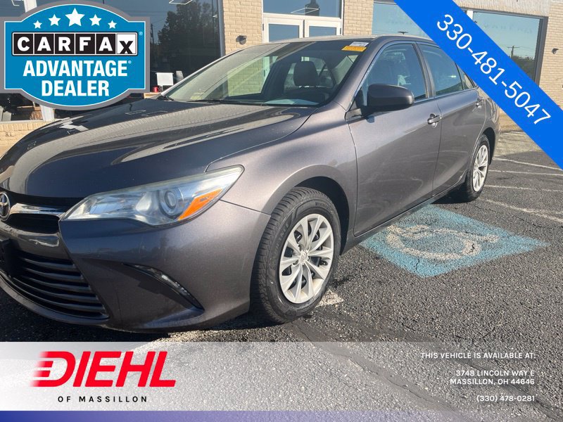 Used 2015 Toyota Camry LE FWD image 1