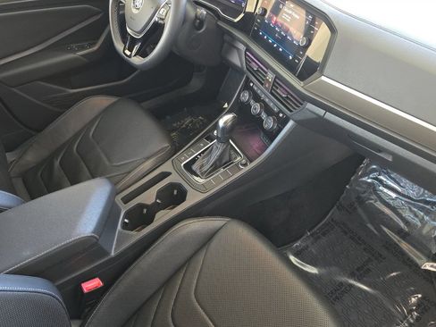 Used 2021 Volkswagen Jetta SEL Premium FWD image 12