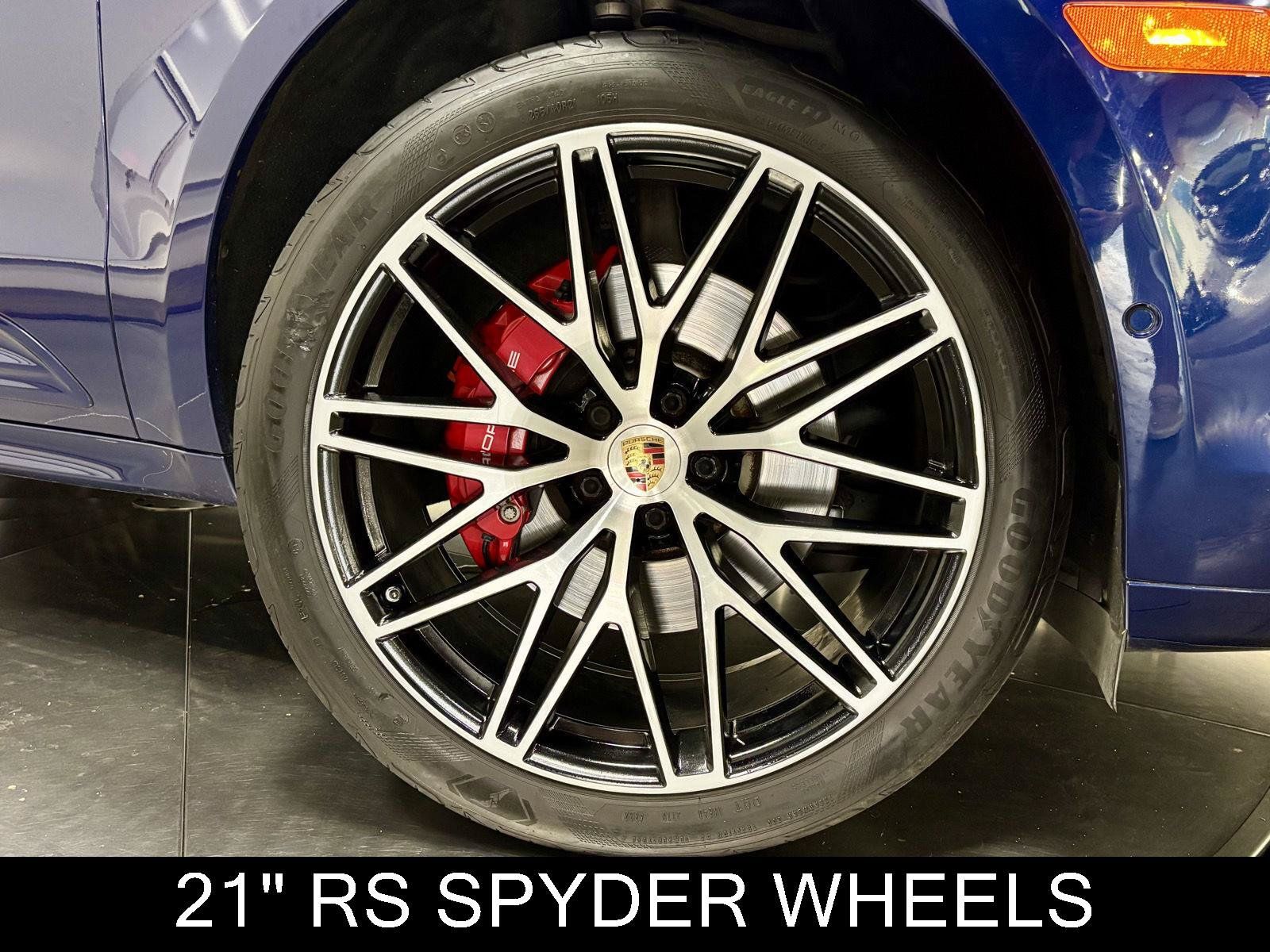 Used 2022 Porsche Macan S AWD/4WD image 12