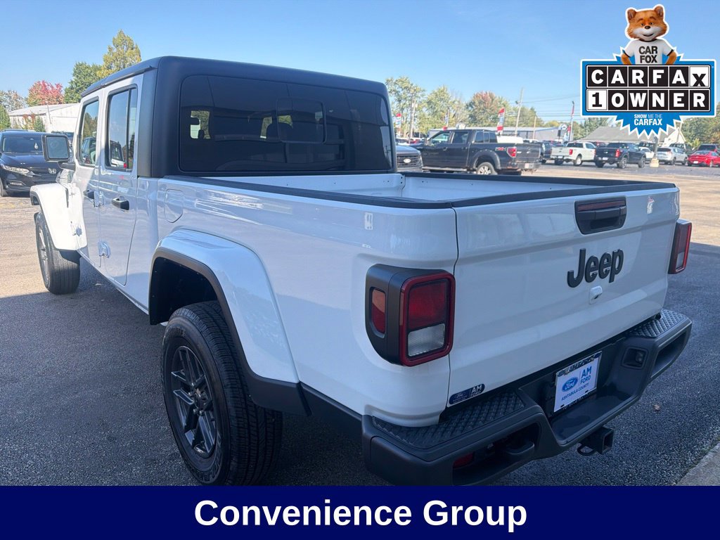 Used 2024 Jeep Gladiator Sport AWD/4WD image 3
