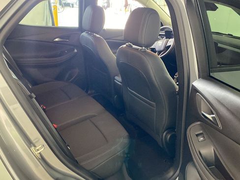 Used 2024 Buick Encore GX Preferred FWD image 18