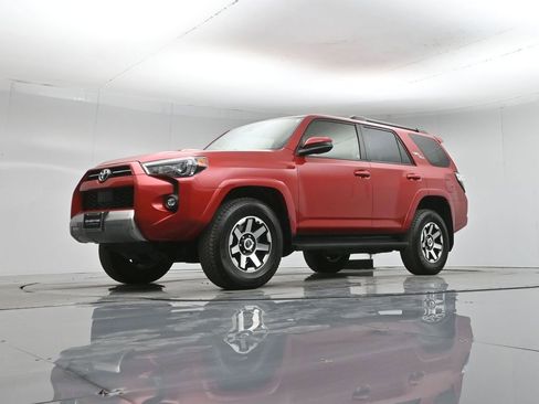 Used 2024 Toyota 4Runner TRD Off-Road image 43