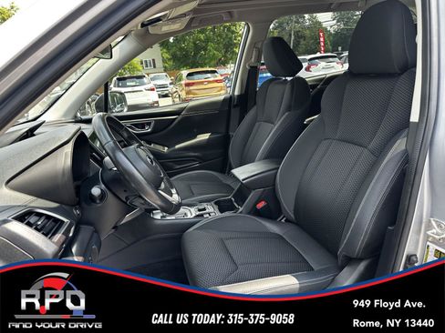Used 2019 Subaru Forester Premium AWD/4WD image 13