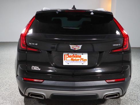 Used 2021 Cadillac XT4 Premium Luxury image 8