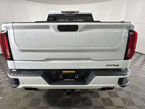 Used 2022 GMC Sierra 1500 AT4 w/ AT4 Premium Package AWD/4WD image 4