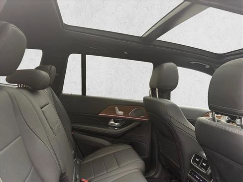 Certified 2025 Mercedes-Benz GLS 450 4MATIC image 20