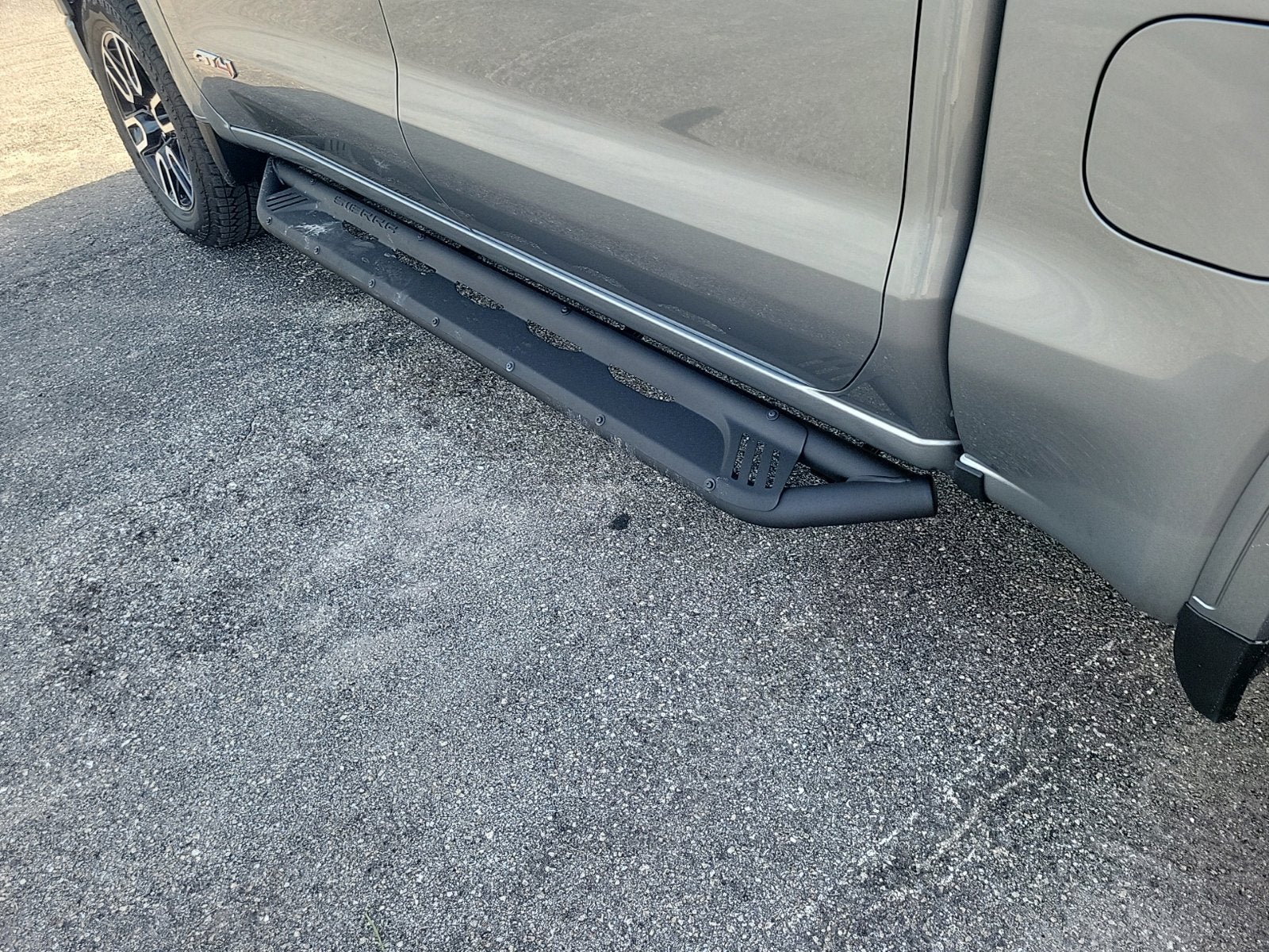 New 2026 GMC Sierra 1500 AT4 w/ AT4 Premium Package AWD/4WD image 9