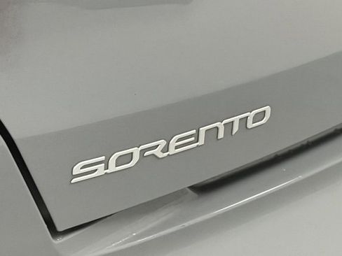 Used 2023 Kia Sorento SX image 7