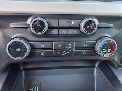 New 2026 Ford F250 XLT w/ FX4 Off-Road Package image 17