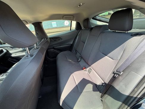 Used 2025 Toyota Prius LE FWD image 13