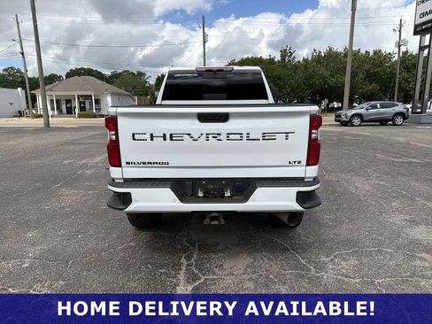 Used 2022 Chevrolet Silverado 2500 LTZ w/ LTZ Plus Package AWD/4WD image 10