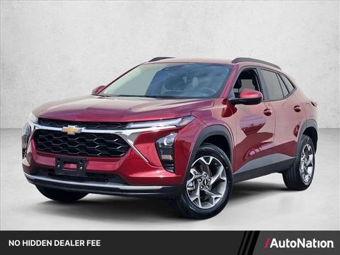 Used 2025 Chevrolet Trax LT w/ LT Convenience Package FWD image 1
