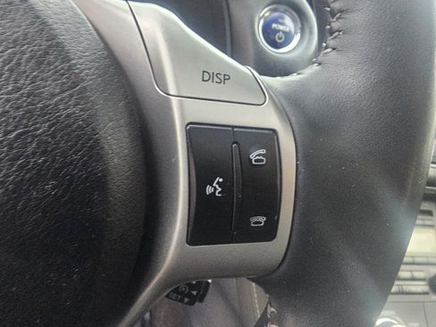 Used 2012 Lexus CT 200h image 21