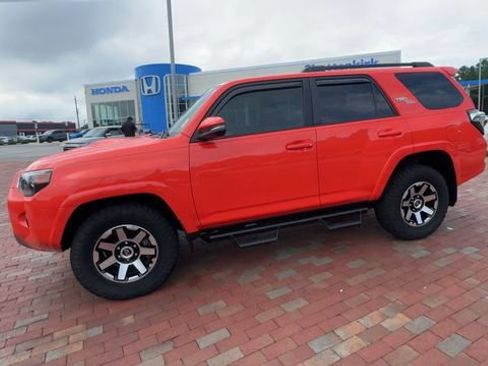 Used 2024 Toyota 4Runner TRD Off-Road Premium w/ Moonroof Package AWD/4WD image 7