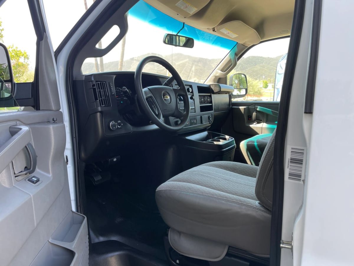 Used 2022 Chevrolet Express 2500 w/ Driver Convenience Package RWD image 11
