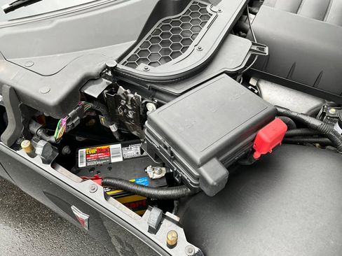 Used 2009 Pontiac Solstice Coupe w/ Premium Package image 24