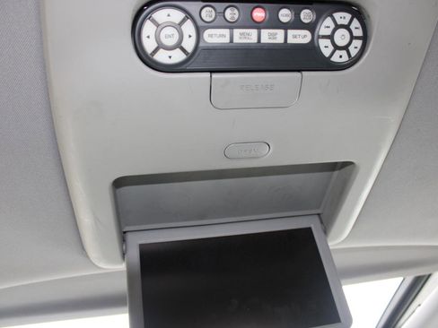Used 2009 Acura MDX w/ Technology & Entertainment AWD/4WD image 13