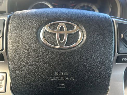 Used 2018 Toyota 4Runner SR5 image 20