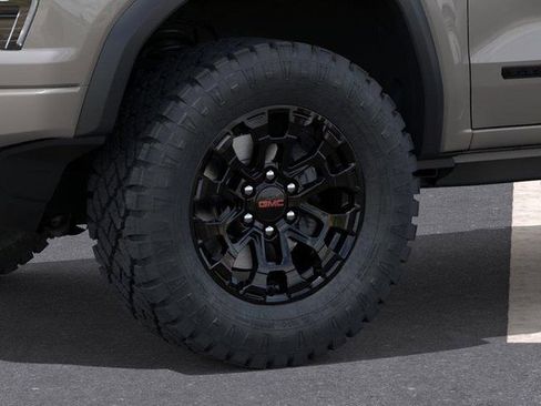 New 2026 GMC Canyon Elevation w/ LPO, Black Badging Package RWD image 9