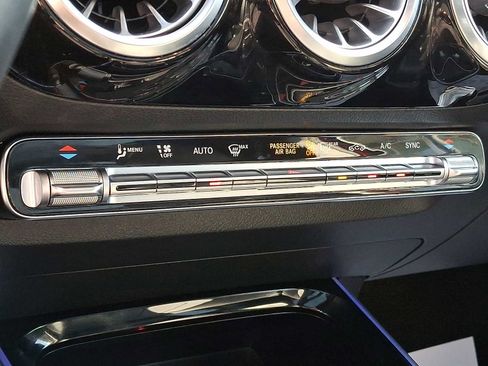 Certified 2022 Mercedes-Benz GLA 250 4MATIC image 13