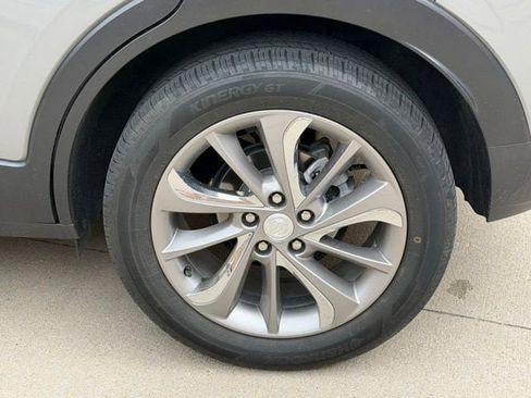 Used 2023 Buick Encore GX Essence w/ Experience Buick Package image 28