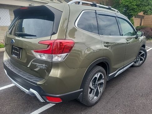 Used 2023 Subaru Forester Touring AWD/4WD image 5