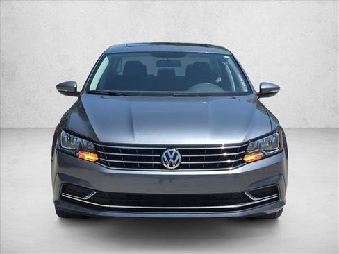 Used 2019 Volkswagen Passat 2.0T Wolfsburg w/ Wheels & Sunroof Package FWD image 2