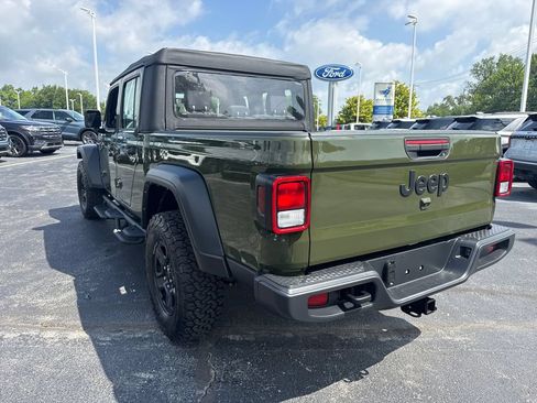 Used 2023 Jeep Gladiator Sport w/ Trailer Tow Package AWD/4WD image 11