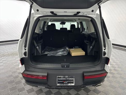 New 2026 Hyundai Santa Fe SE image 18