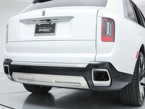 Used 2026 Rolls-Royce Cullinan image 17