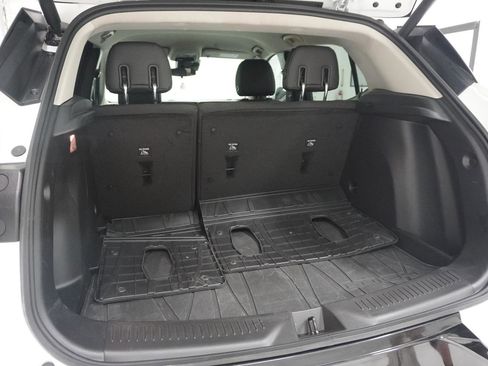 Used 2025 Buick Encore GX Sport Touring w/ Comfort Package image 8