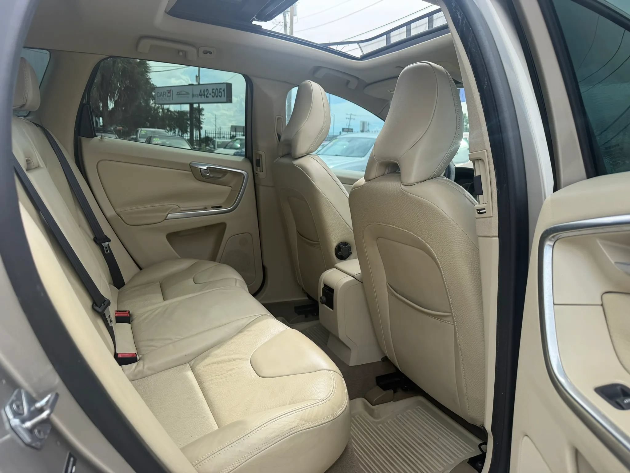 Used 2014 Volvo XC60 3.2 FWD image 11