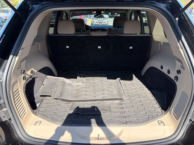 Certified 2020 Jeep Grand Cherokee Laredo AWD/4WD image 11