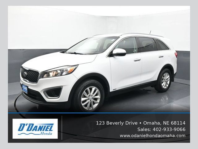 Used 2017 Kia Sorento AWD image 1