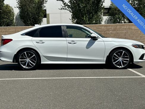 Certified 2024 Honda Civic Touring image 3