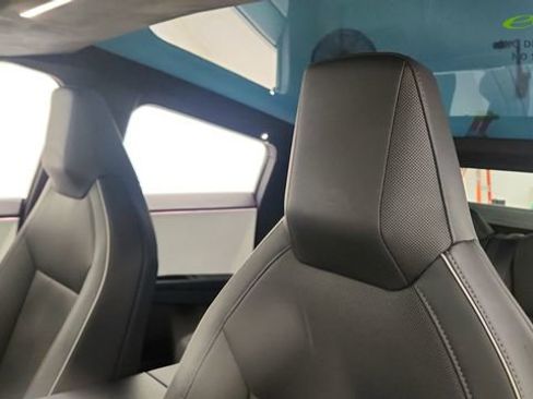 Used 2024 Tesla Cybertruck Cyberbeast AWD/4WD image 30