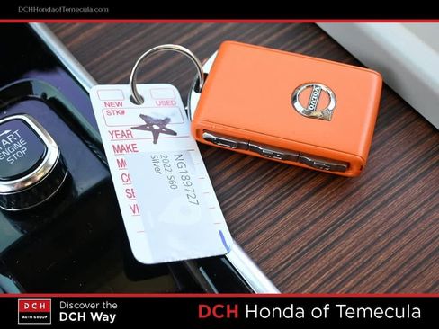 Used 2022 Volvo S60 B5 Momentum image 15