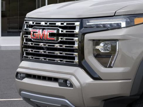 New 2026 GMC Canyon Denali AWD/4WD image 13