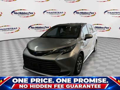 Used 2022 Toyota Sienna LE