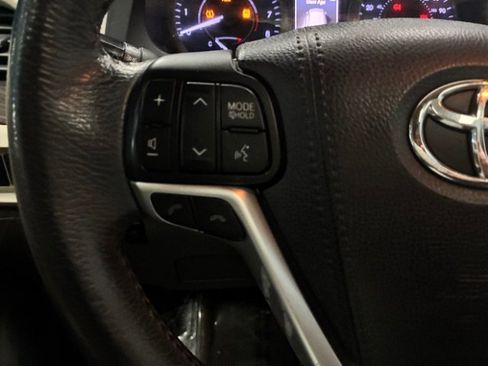 Used 2018 Toyota Sienna XLE Premium image 20