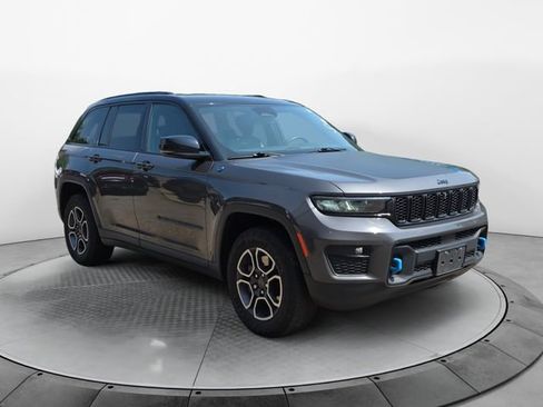 Used 2023 Jeep Grand Cherokee Trailhawk AWD/4WD image 7