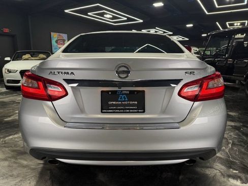 Used 2016 Nissan Altima 2.5 SR FWD image 6