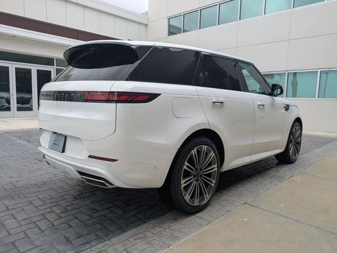 New 2026 Land Rover Range Rover Sport Dynamic SE AWD/4WD image 5