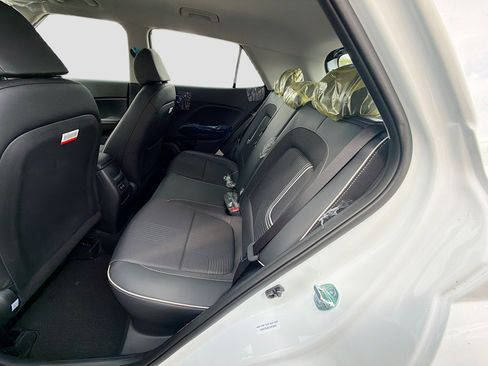 New 2026 Hyundai Venue SEL image 19