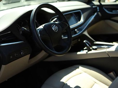 Used 2018 Buick Enclave Essence FWD image 13