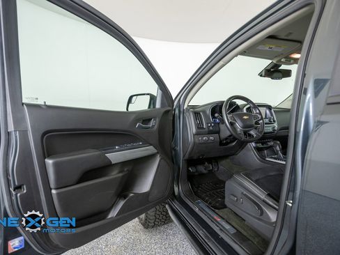 Used 2018 Chevrolet Colorado ZR2 AWD/4WD image 9