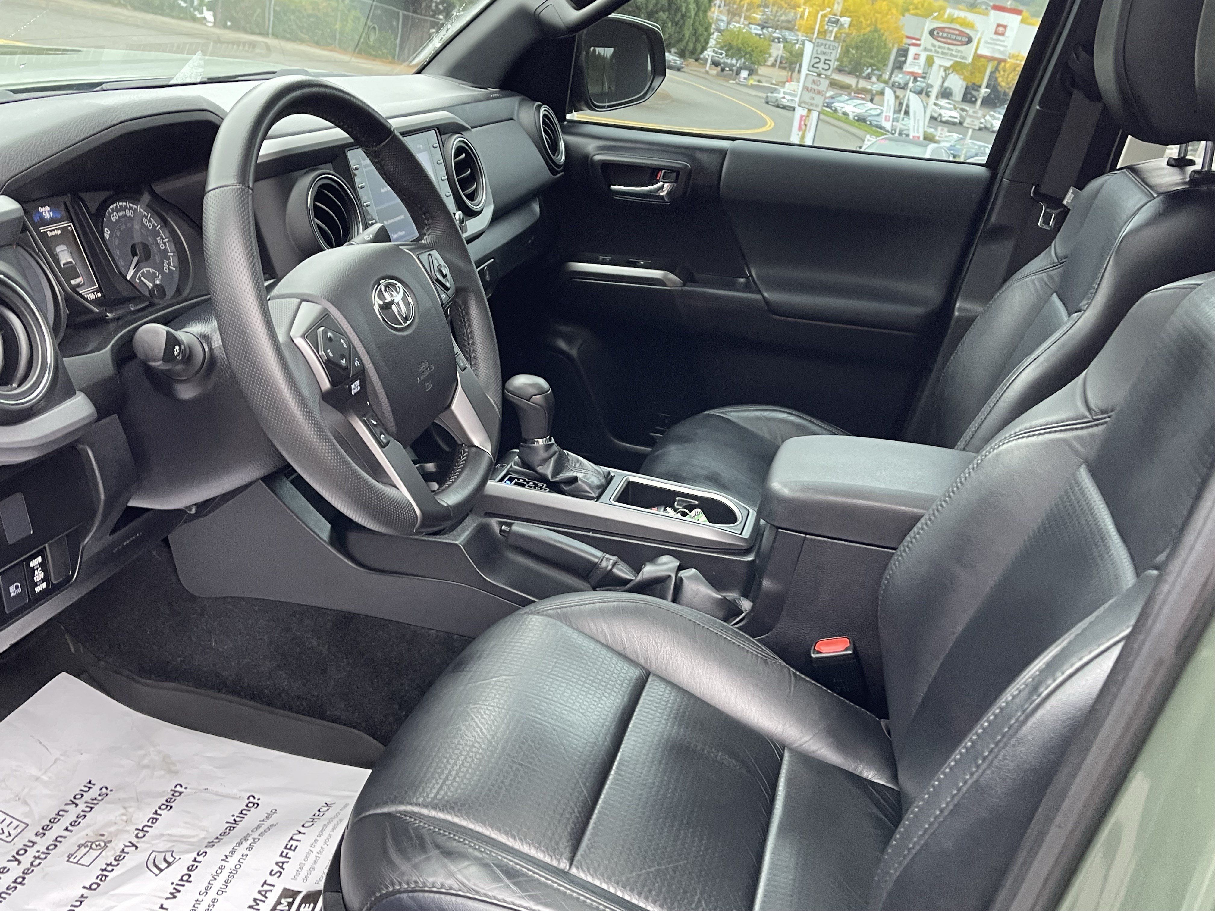Certified 2021 Toyota Tacoma TRD Off-Road w/ TRD Premium Off Road Package AWD/4WD image 11
