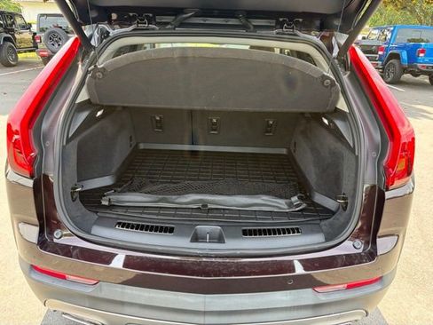 Used 2021 Cadillac XT4 Premium Luxury AWD/4WD image 14